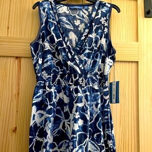 Kohl’s Simply Vera sleeveless blue and white midi dress, size XL
